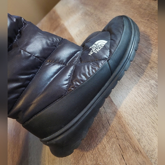North Face Nuptuse Goose Down Filled Winter Boots Black Quilted Pull-On Womens 6 - Picture 5 of 11